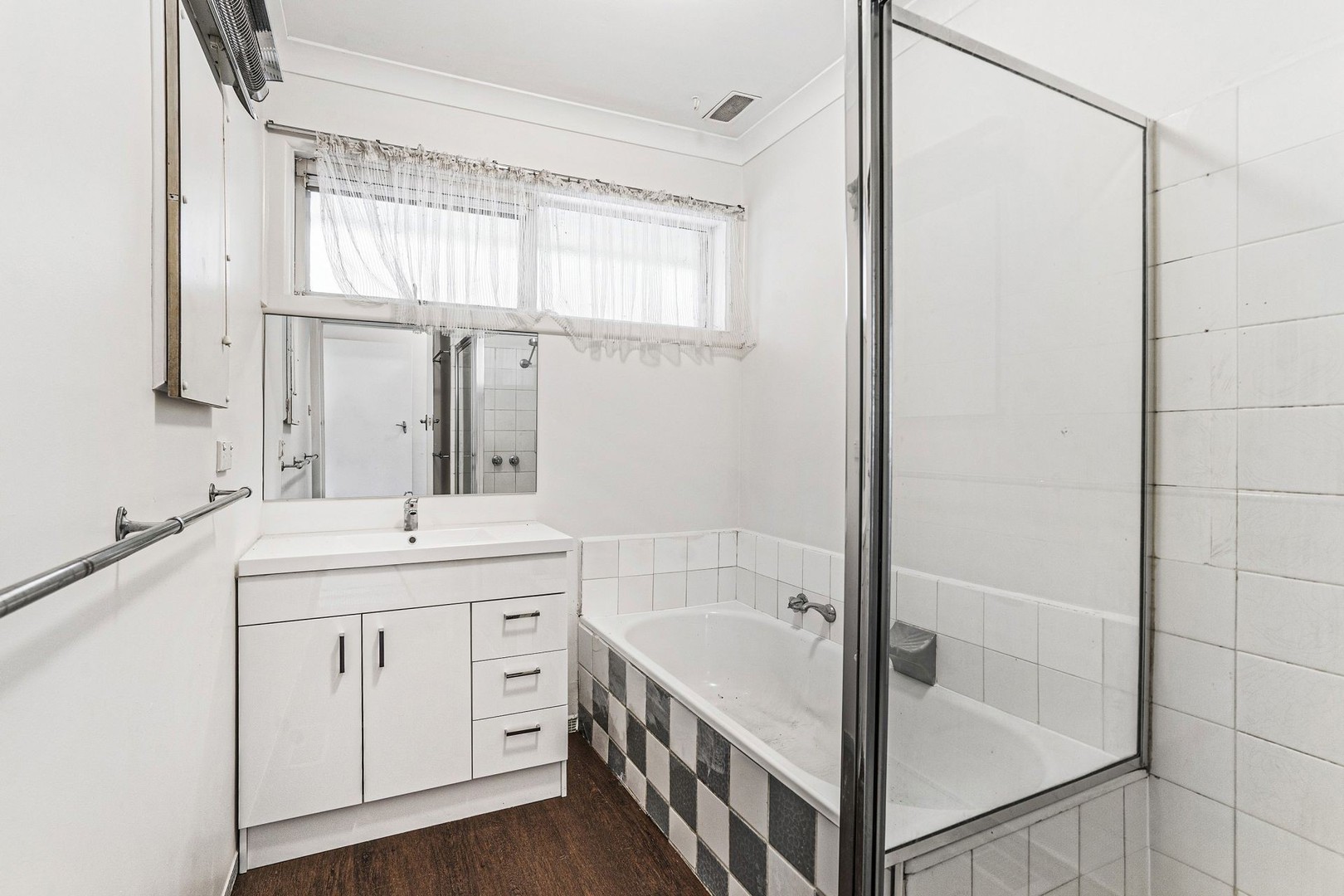 45 Newhaven Road, Burwood East, VIC 3151, Burwood East - Thumbnail 4