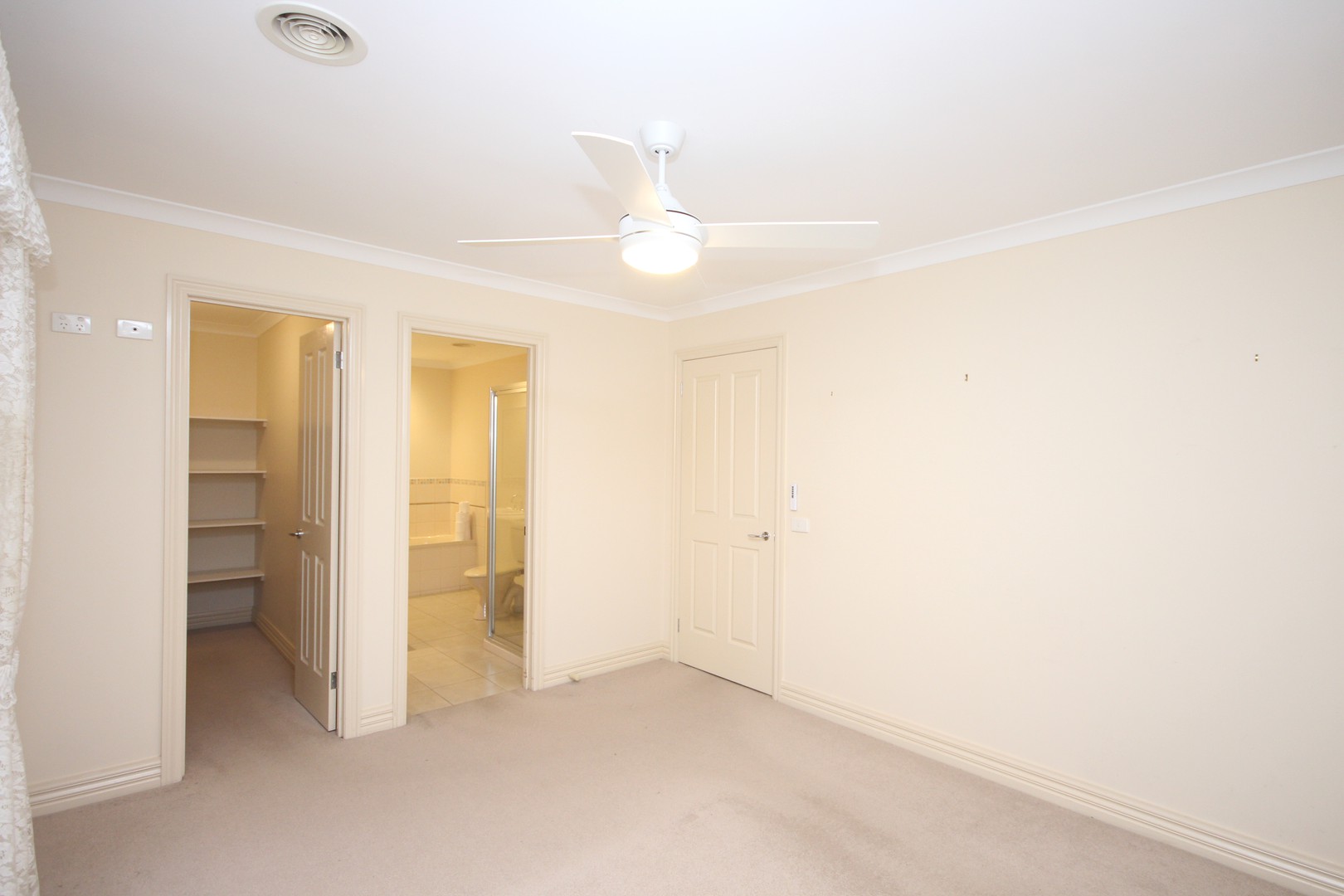 45 Paratone Crescent, St Albans Park, VIC 3219, St Albans Park - Thumbnail 4