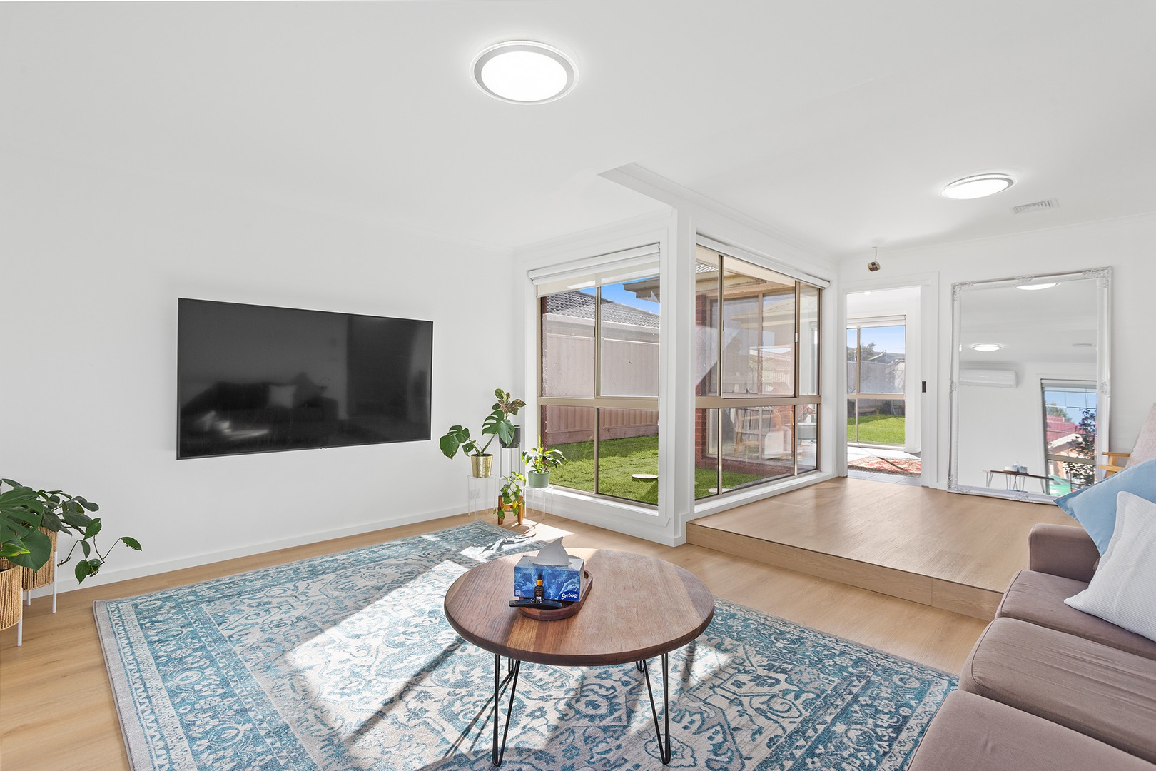 45 Stainsby Crescent, Roxburgh Park, VIC 3064, Roxburgh Park - Thumbnail 3