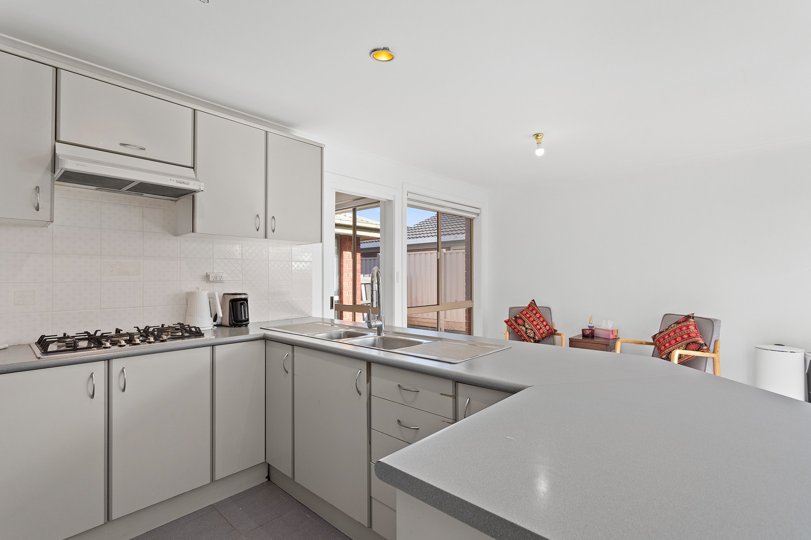 45 Stainsby Crescent, Roxburgh Park, VIC 3064, Roxburgh Park - Thumbnail 5