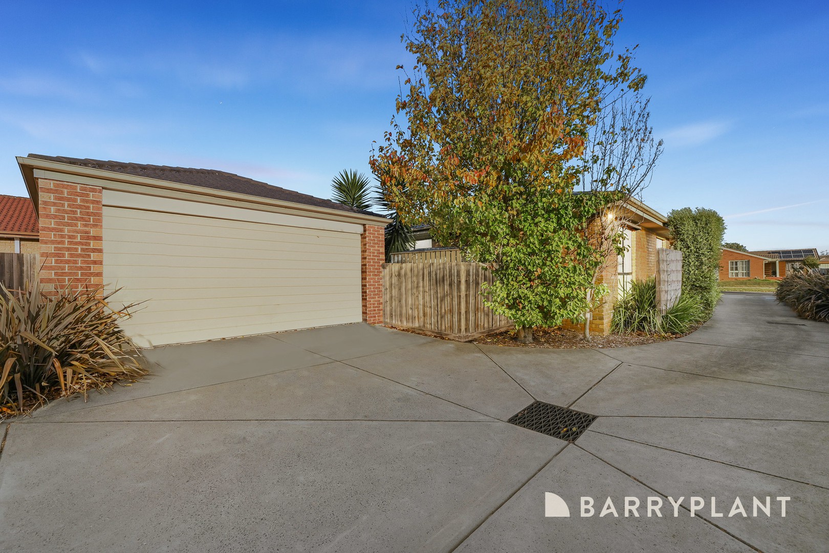 45 Strathavan Drive, Berwick, VIC 3806, Berwick - Thumbnail 3