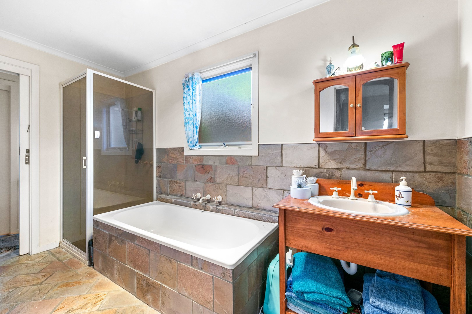 45 Sunnyside Drive, Berwick, VIC 3806, Berwick - Thumbnail 8
