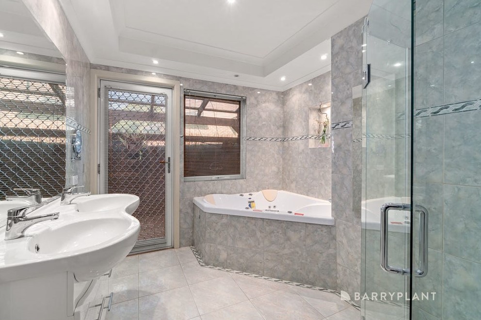 45 Village Avenue, Doncaster, VIC 3108, Doncaster - Thumbnail 5