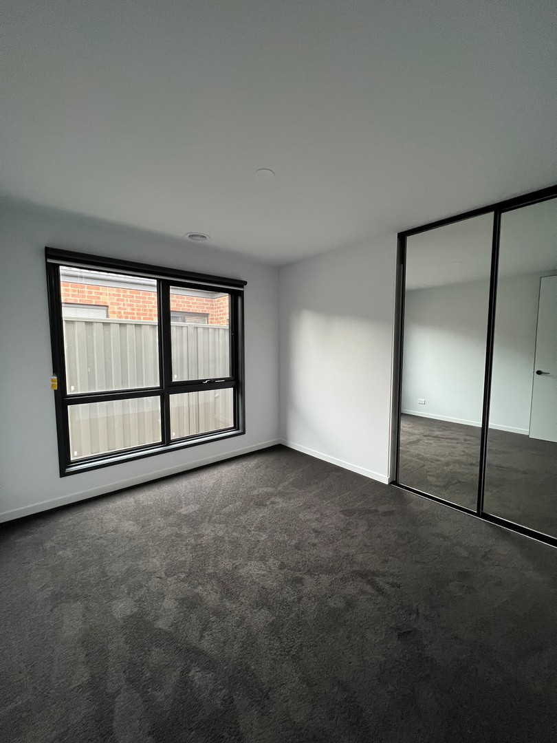 45 Zermatt  Loop, Pakenham, VIC 3810, Pakenham - Thumbnail 5