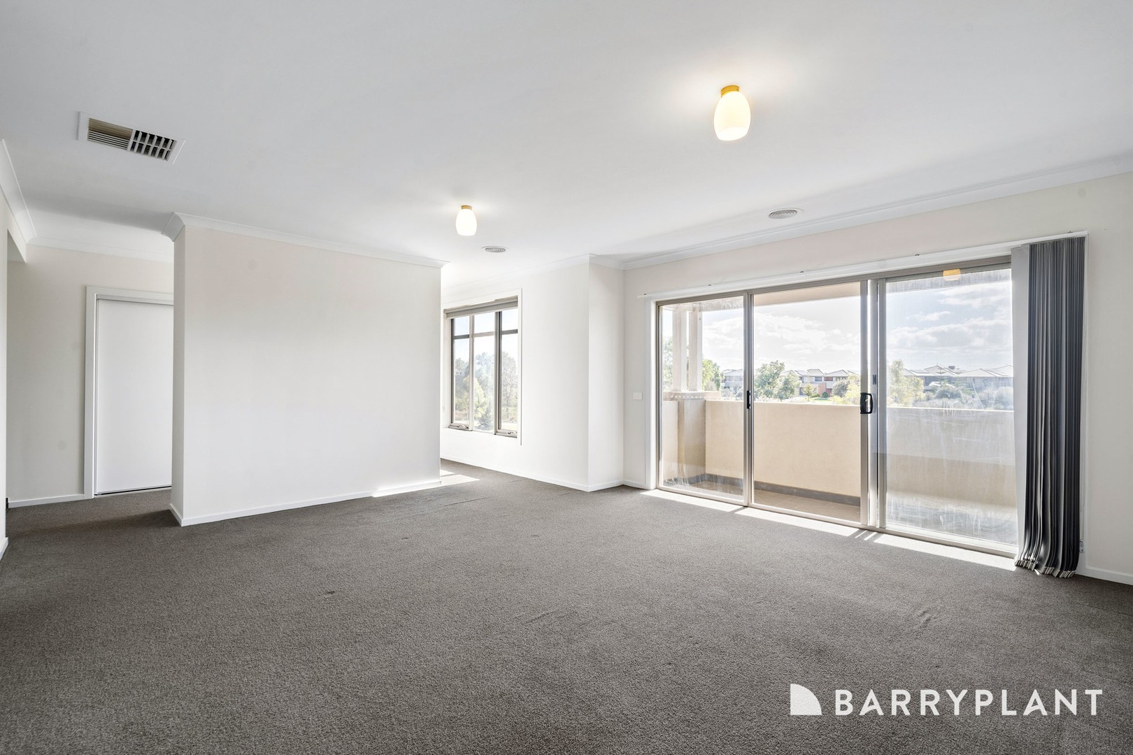 46 Bayvista Circuit, Point Cook, VIC 3030, Point Cook - Thumbnail 2