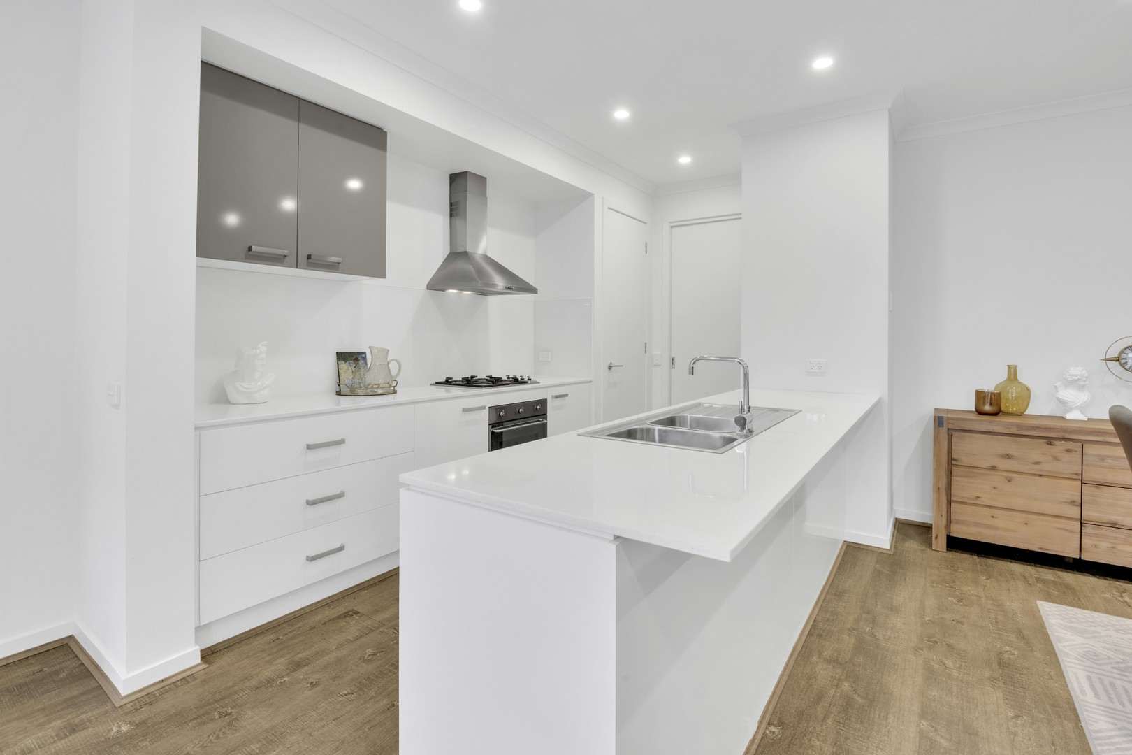 46 Cascade Terrace, Craigieburn, VIC 3064 - Thumbnail 2 - 29/05/2025