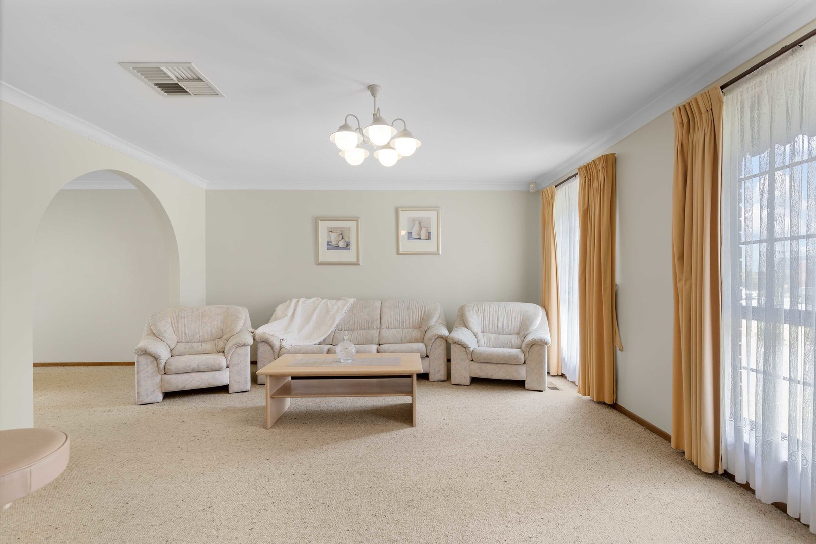 46 Chichester Drive, Taylors Lakes, VIC 3038 - Thumbnail 2 - 23/01/2025