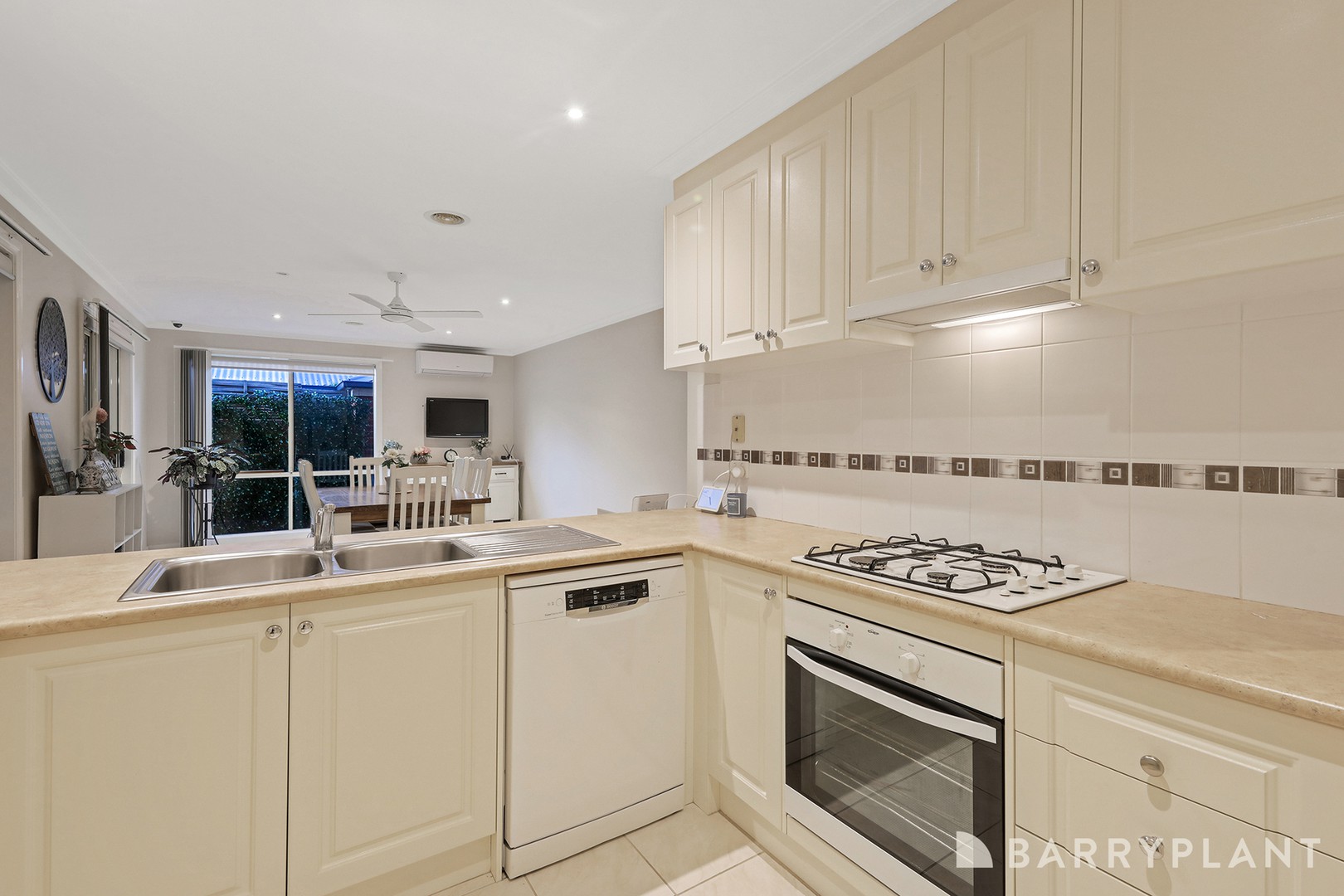 46 Cook Street, Drouin, VIC 3818, Drouin - Thumbnail 4