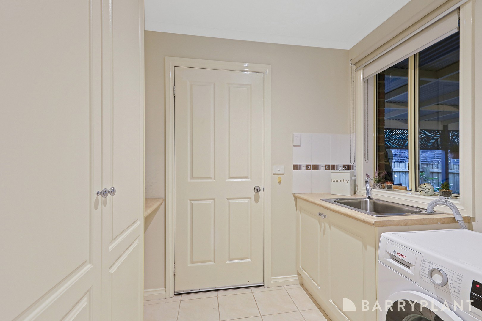 46 Cook Street, Drouin, VIC 3818, Drouin - Thumbnail 6