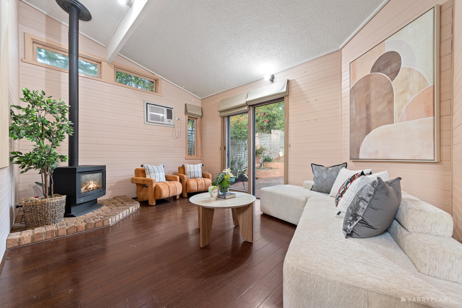 46 Dellfield Drive, Templestowe Lower, VIC 3107 - Thumbnail 2 - 07/04/2026