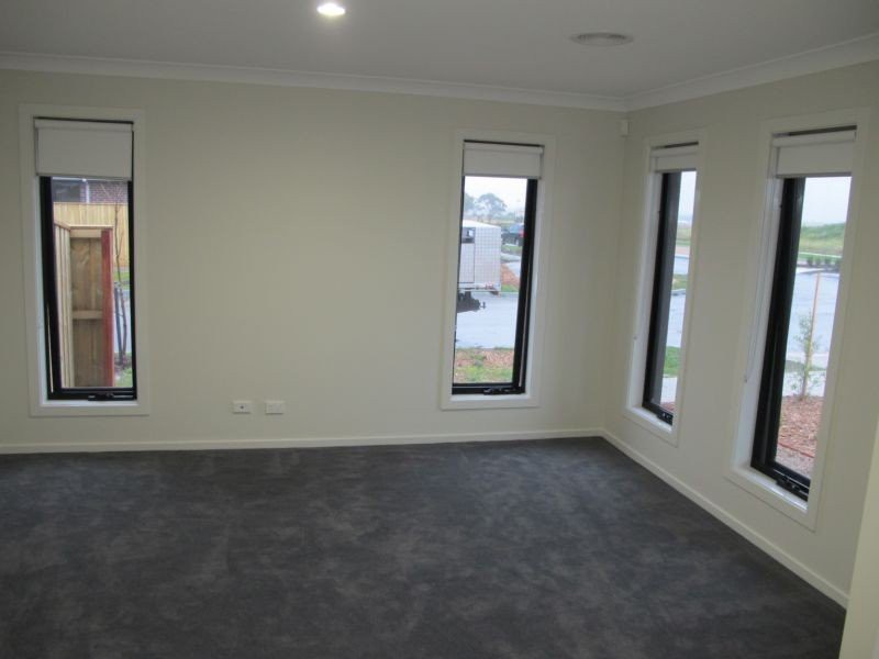 46 Edenvale Boulevard, Wollert, VIC 3750, Wollert - Thumbnail 3