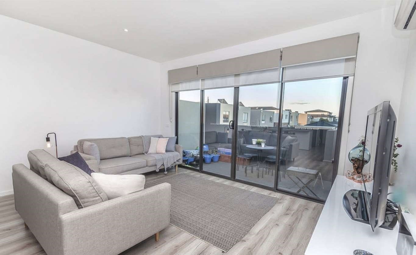 46 Furlong Street, Craigieburn, VIC 3064, Craigieburn - Thumbnail 2