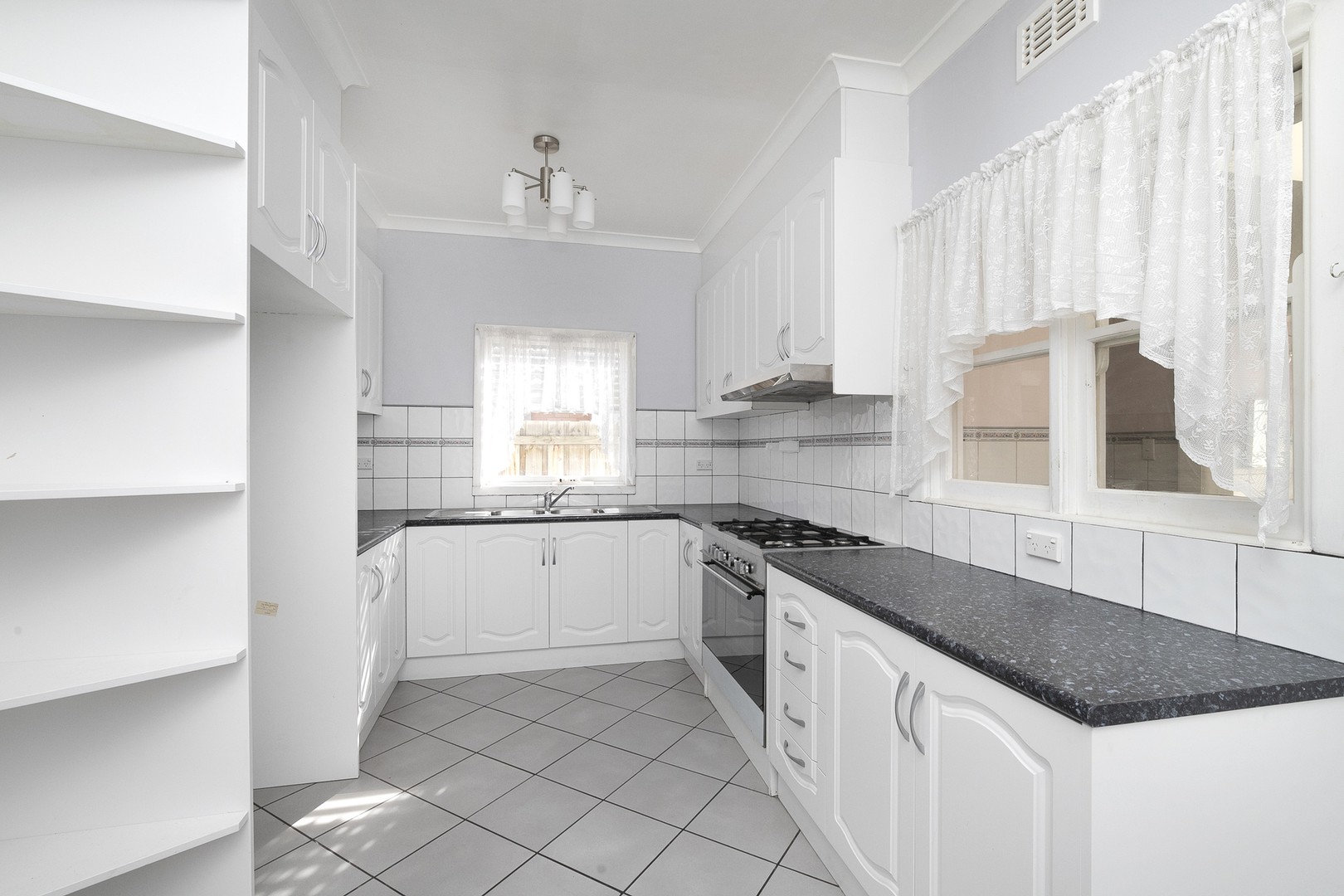 46 Henry Street, St Albans, VIC 3021, St Albans - Thumbnail 2