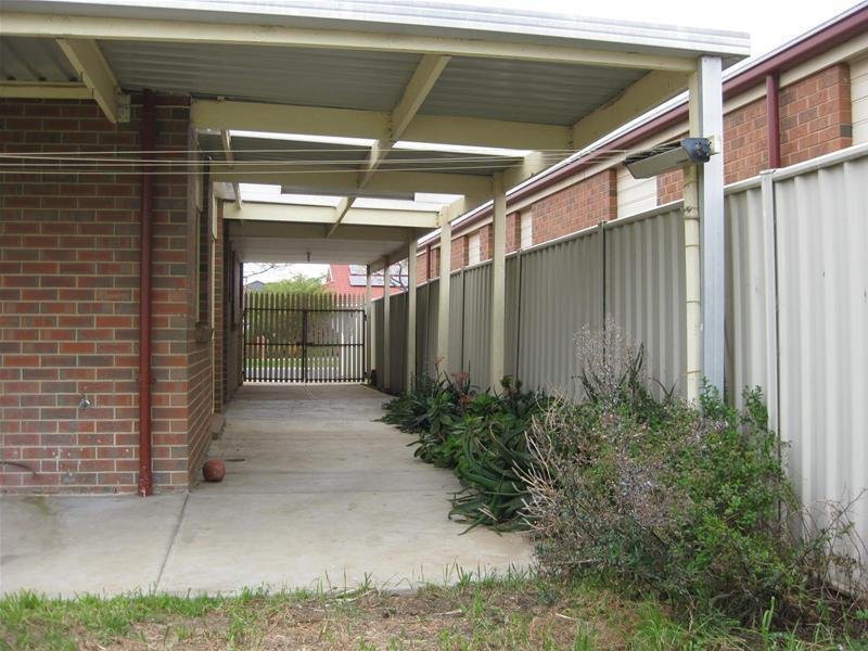 46 Hepburn Way, Caroline Springs, VIC 3023, Caroline Springs - Thumbnail 8