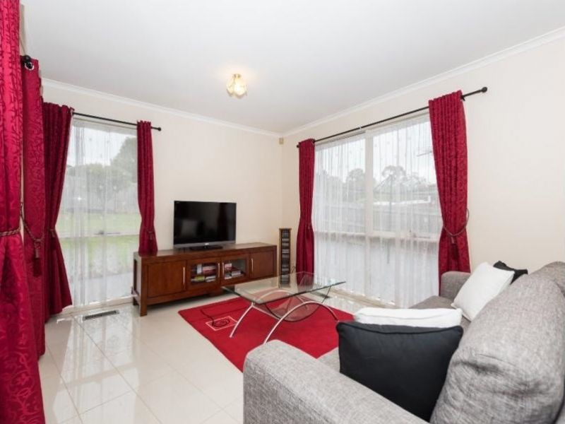 46 Highview Drive, Mooroolbark, VIC 3138, Mooroolbark - Thumbnail 3