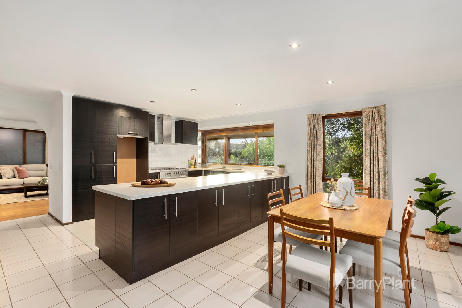 46 James Cook Drive, Diamond Creek, VIC 3089, Diamond Creek - Thumbnail 3