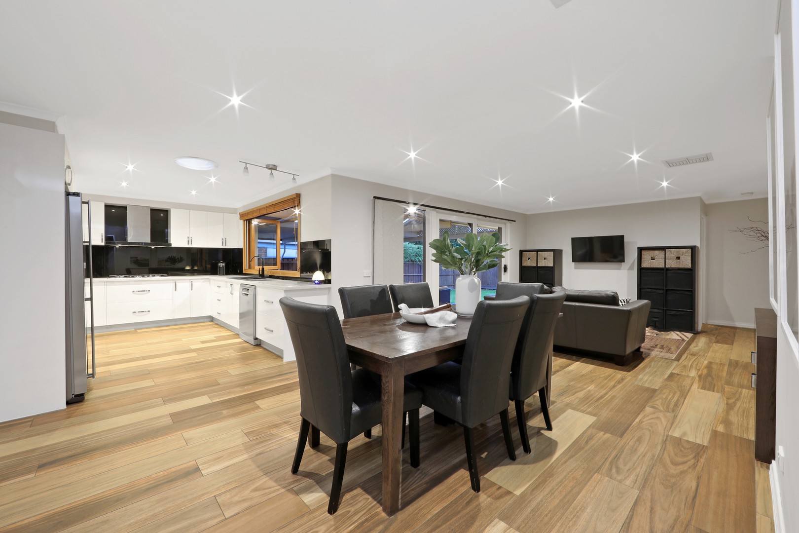 46 Kellbourne Drive, Rowville, VIC 3178, Rowville - Thumbnail 4