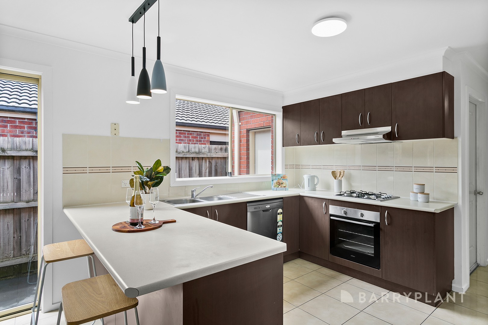 46 Kernan Court, Craigieburn, VIC 3064, Craigieburn - Thumbnail 4