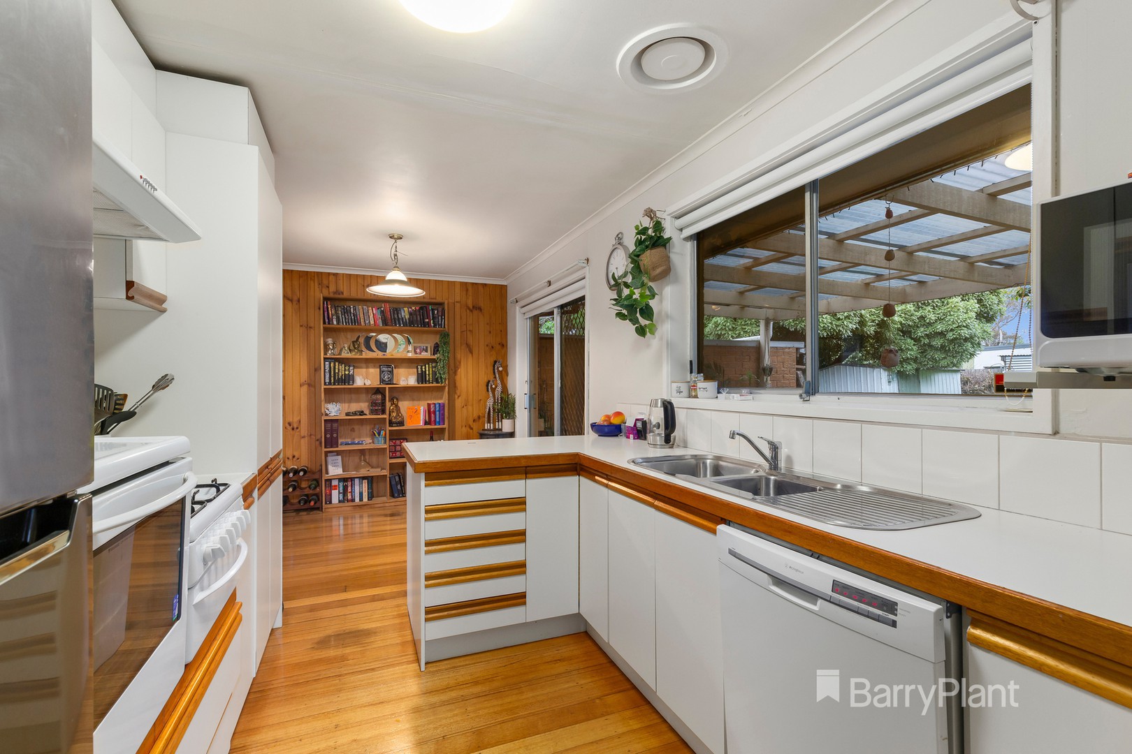 46 Kevin Avenue, Ferntree Gully, VIC 3156, Ferntree Gully - Thumbnail 4