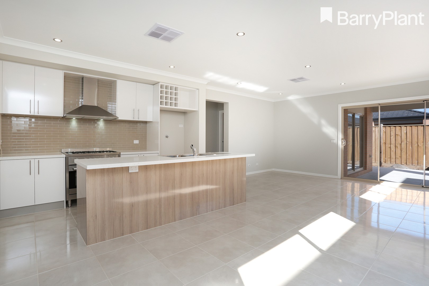 46 Lispenard Circuit, Point Cook, VIC 3030, Point Cook - Thumbnail 2