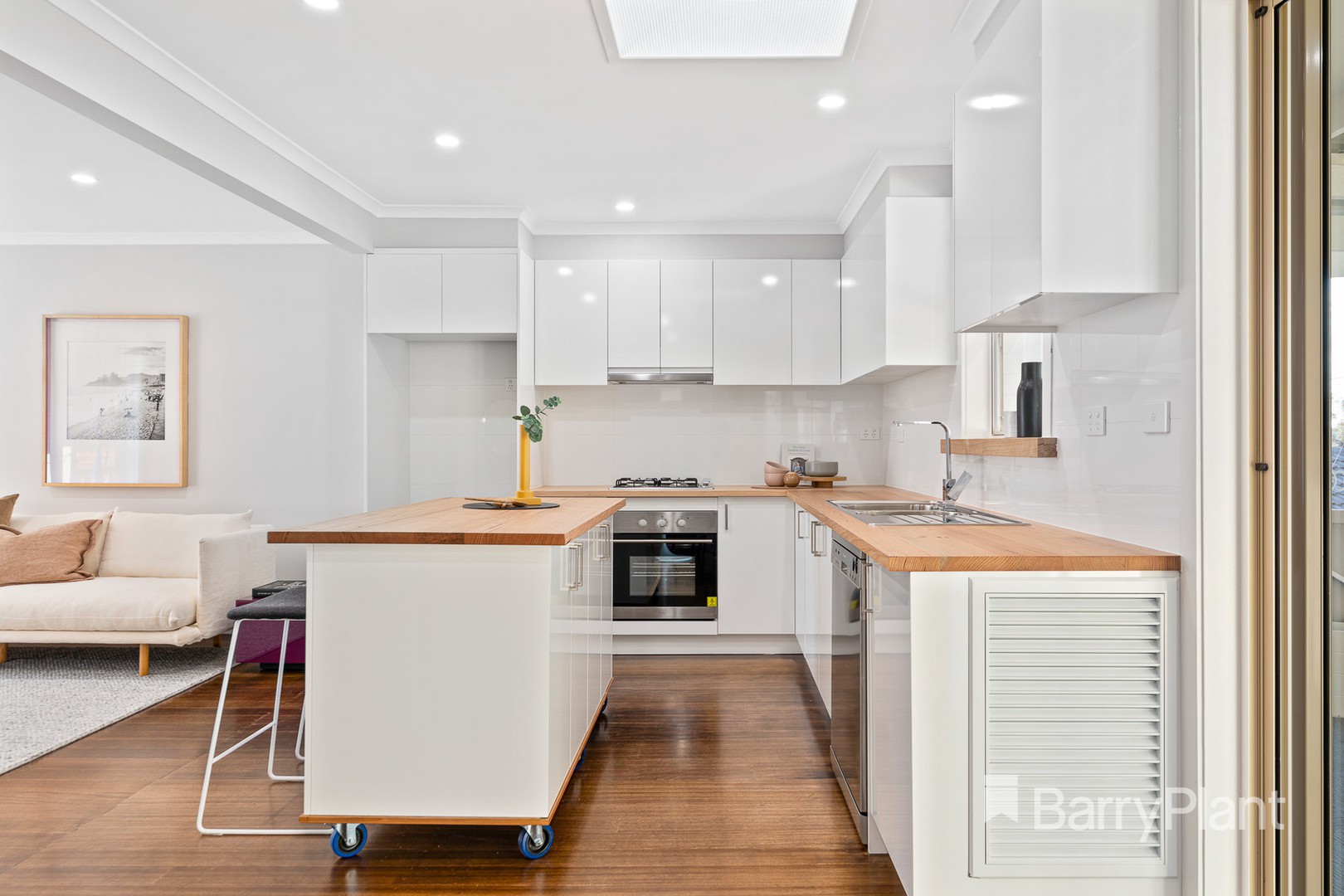 46 Lorraine CrescentJacana, VIC 3047, Jacana - Thumbnail 5
