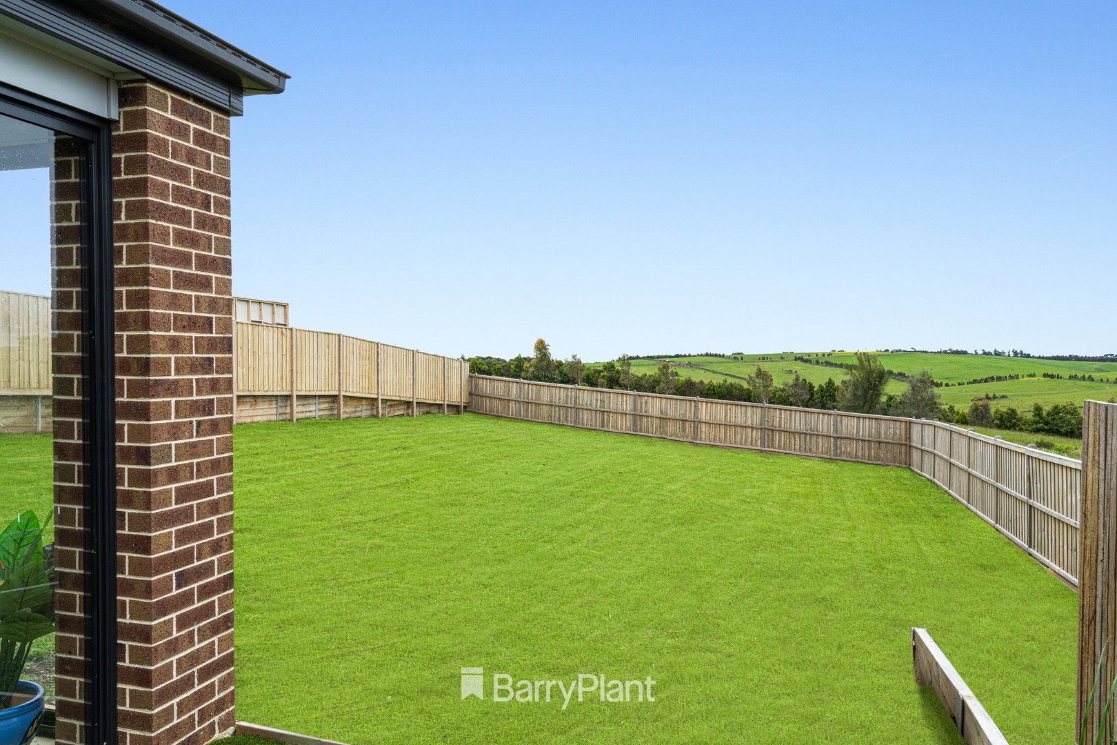 46 Moncrieff Crescent, Wandana Heights, VIC 3216 - Thumbnail 2 - 02/11/2022