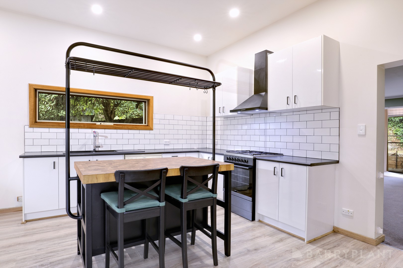 46 Neville Street, Cockatoo, VIC 3781, Cockatoo - Thumbnail 6