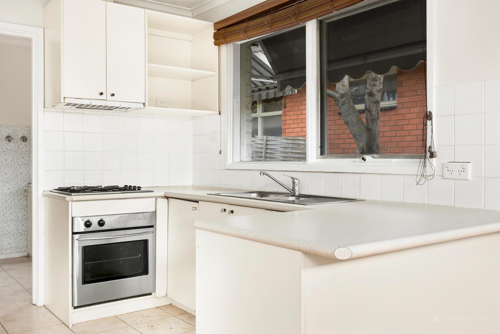 46 Ormond Avenue, Mitcham, VIC 3132, Mitcham - Thumbnail 3