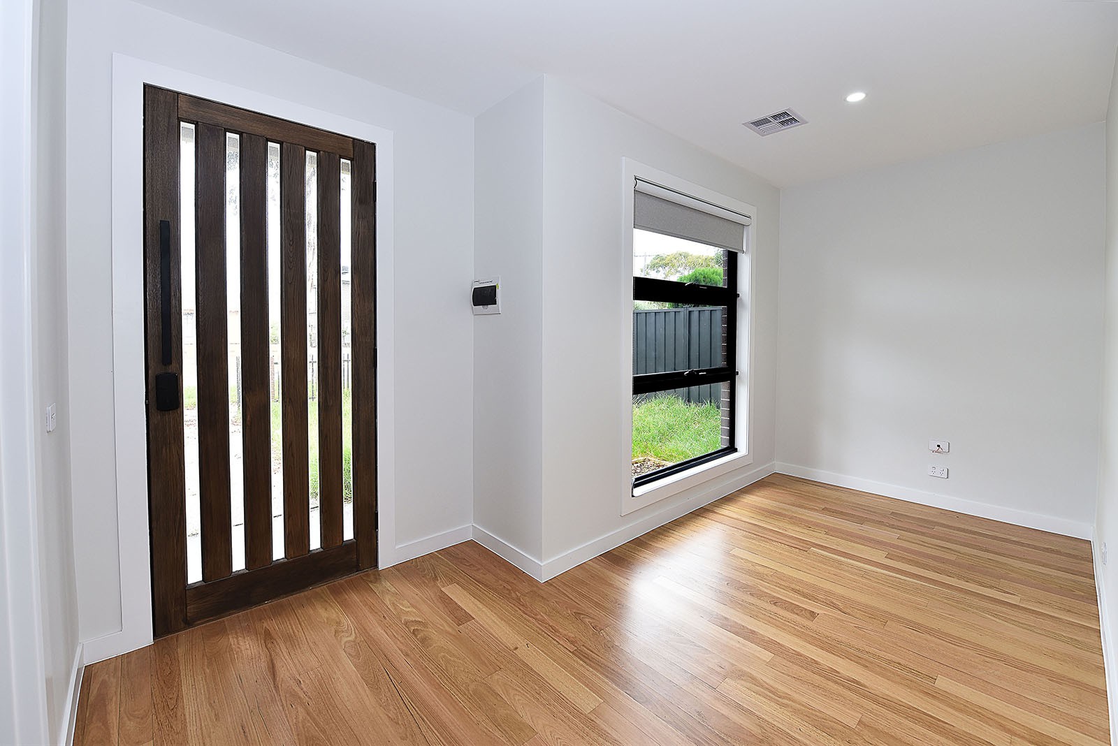 46 Robson Ave, Avondale Heights, VIC 3034 - Thumbnail 1 - 20/01/2025