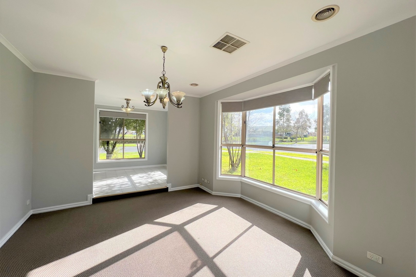 46 Royal Crescent, Hillside, VIC 3037, Hillside - Thumbnail 2