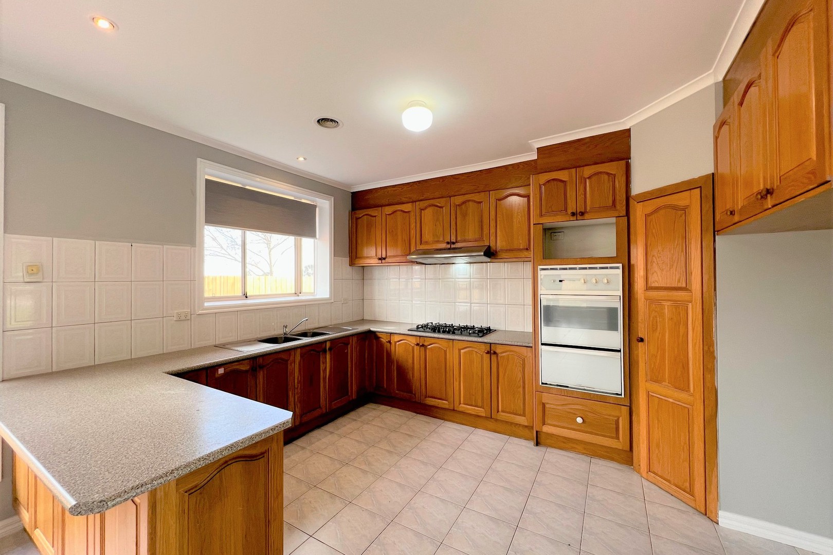 46 Royal Crescent, Hillside, VIC 3037, Hillside - Thumbnail 6