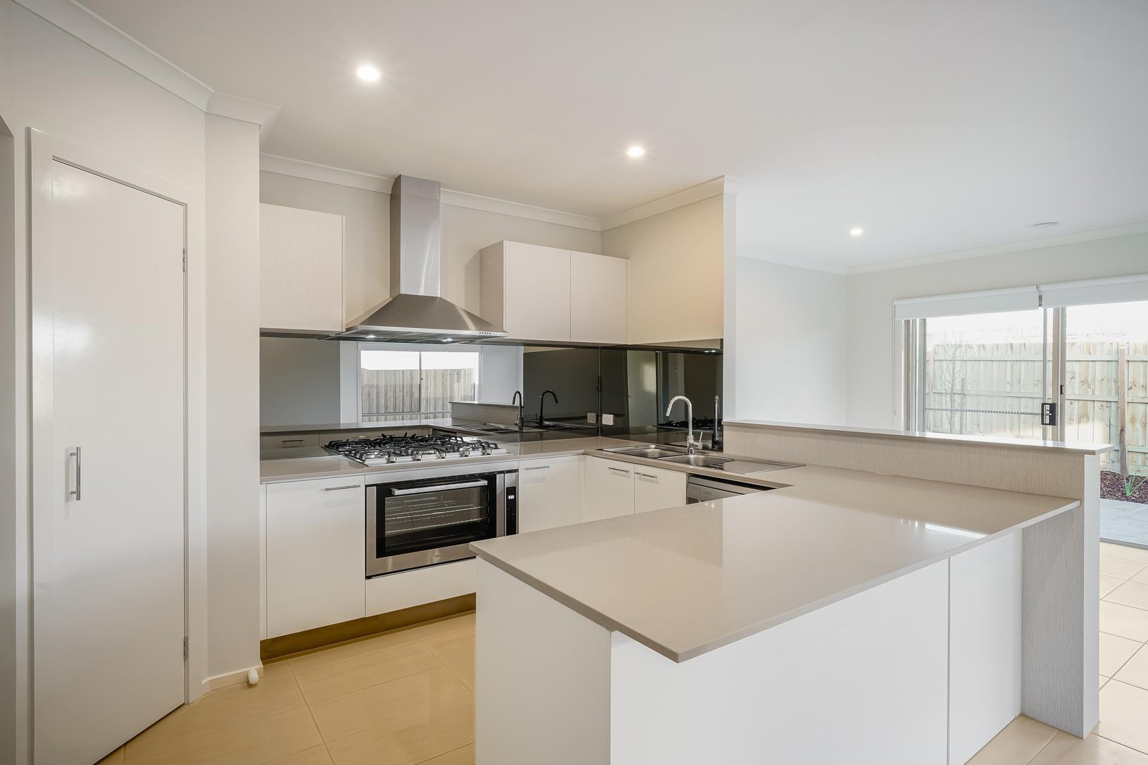 46 Thornton Avenue, St Leonards, VIC 3223, St Leonards - Thumbnail 2