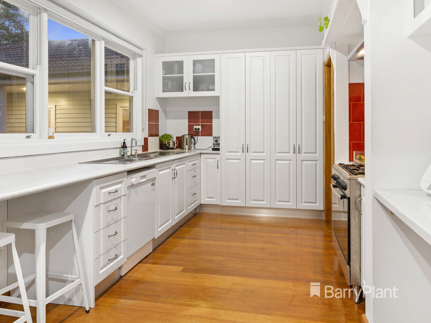 46 Van Ness Avenue, Mornington, VIC 3931, Mornington - Thumbnail 8