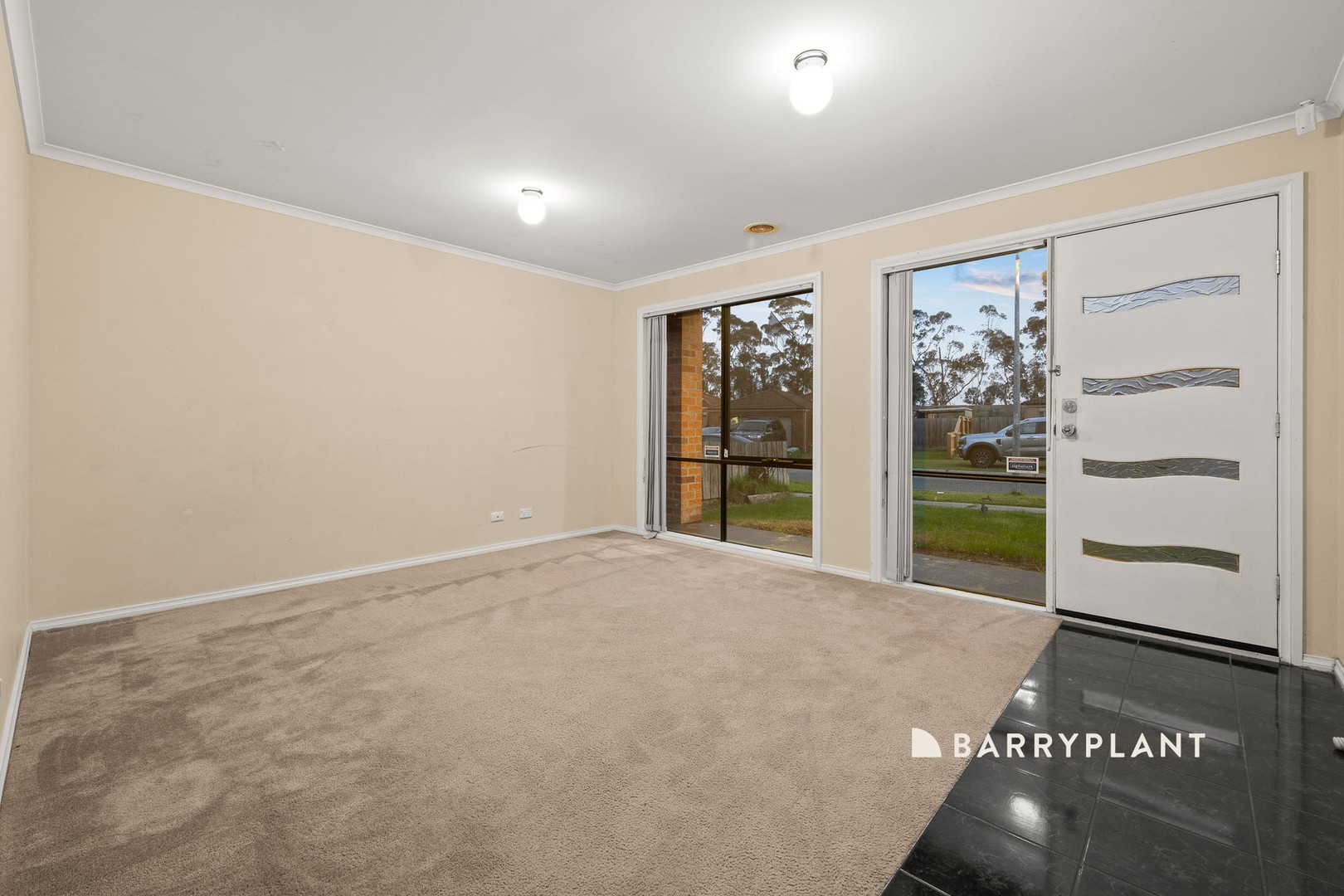 46 Wakenshaw Crescent, Pakenham, VIC 3810 - Thumbnail 2 - 05/06/2025