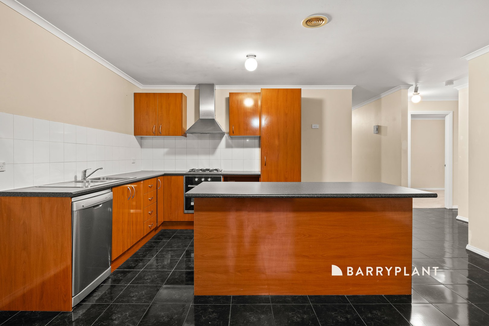 46 Wakenshaw Crescent, Pakenham, VIC 3810, Pakenham - Thumbnail 6