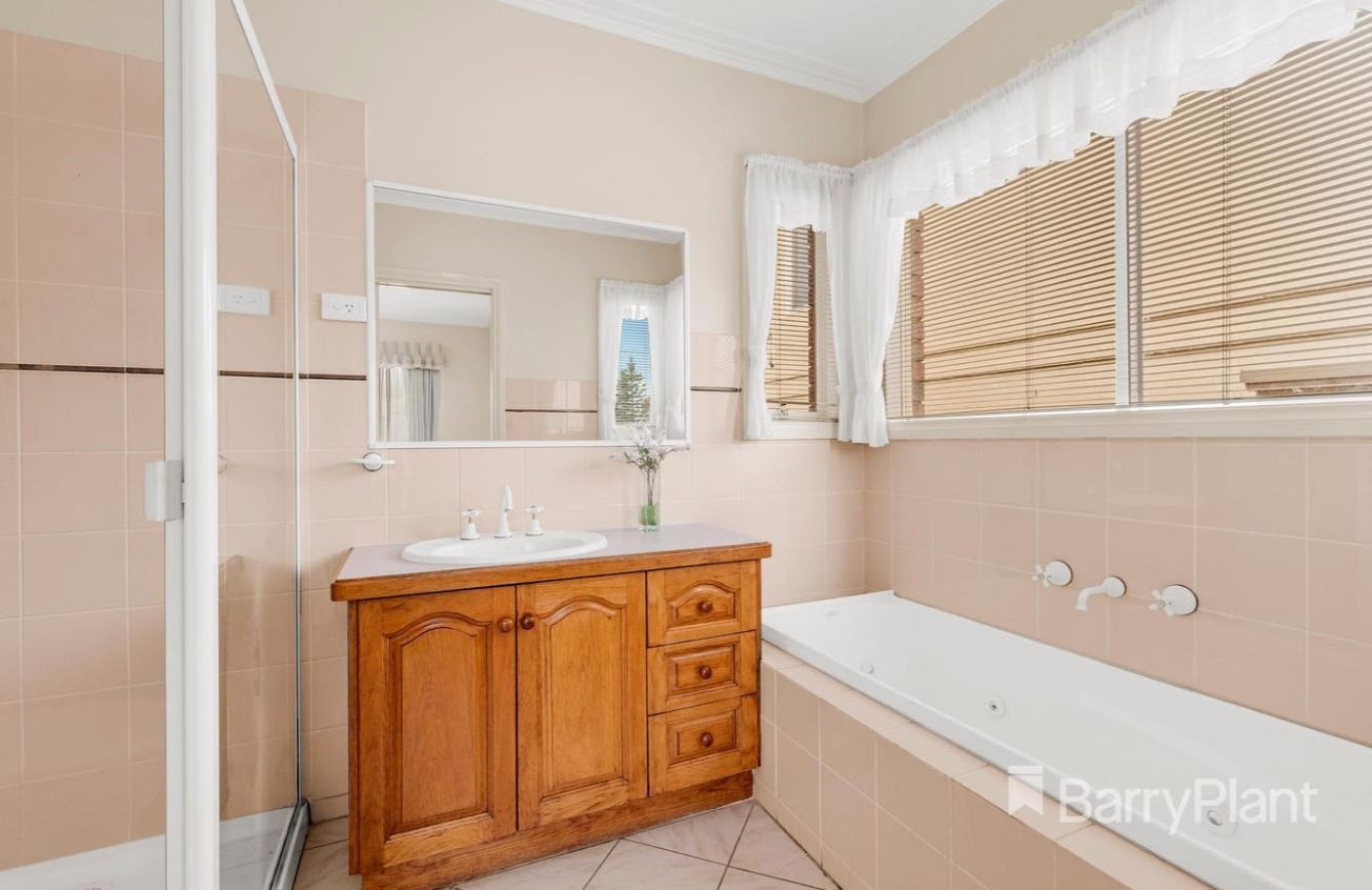46 Wetherby Road, Doncaster, VIC 3108, Doncaster East - Thumbnail 5