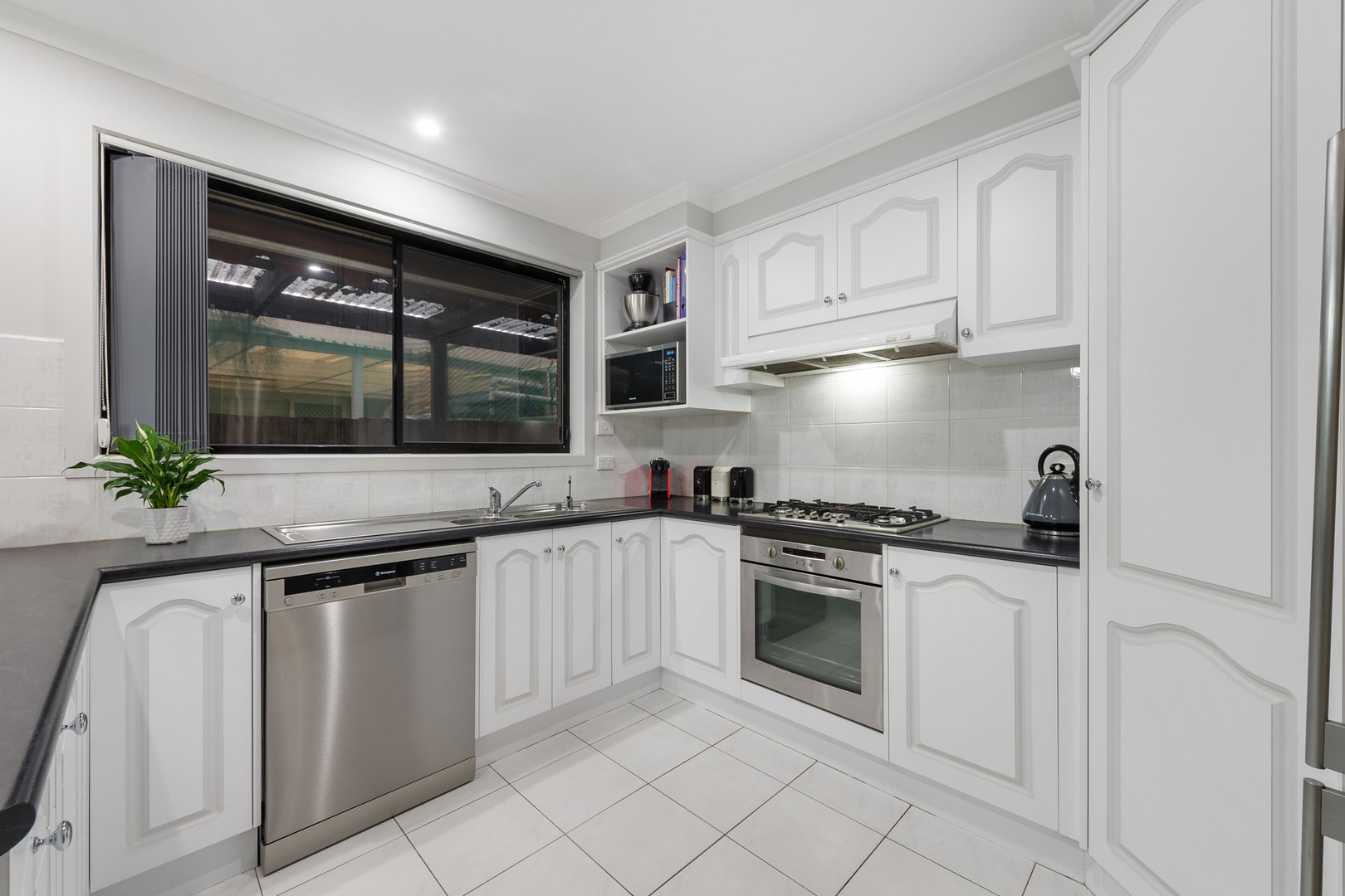 46 Yeats Drive, Delahey, VIC 3037, Delahey - Thumbnail 5