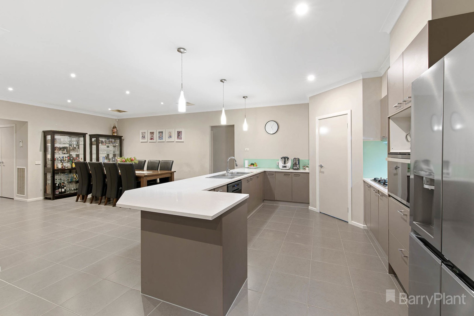 47 Banjo Paterson Drive, Pakenham, VIC 3810, Pakenham - Thumbnail 4