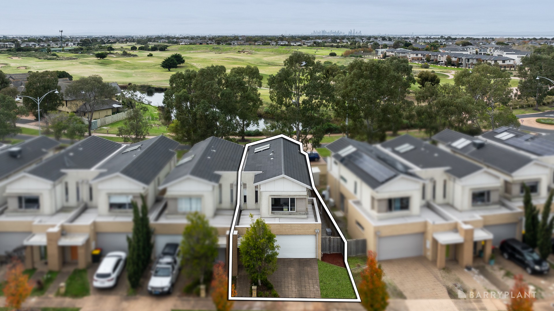 47 Broadbeach Circuit, Sanctuary Lakes, VIC 3030, Point Cook - Thumbnail 2