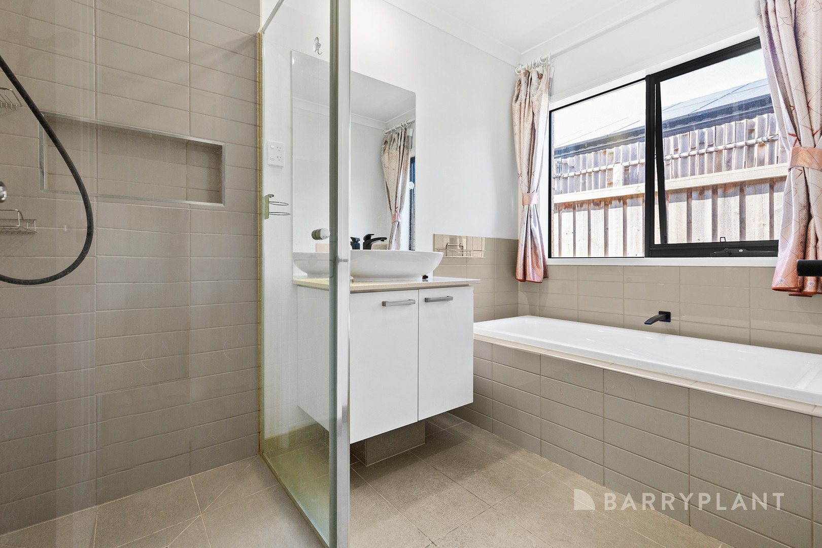 47 Caversham Drive, Pakenham, VIC 3810, Pakenham - Thumbnail 7