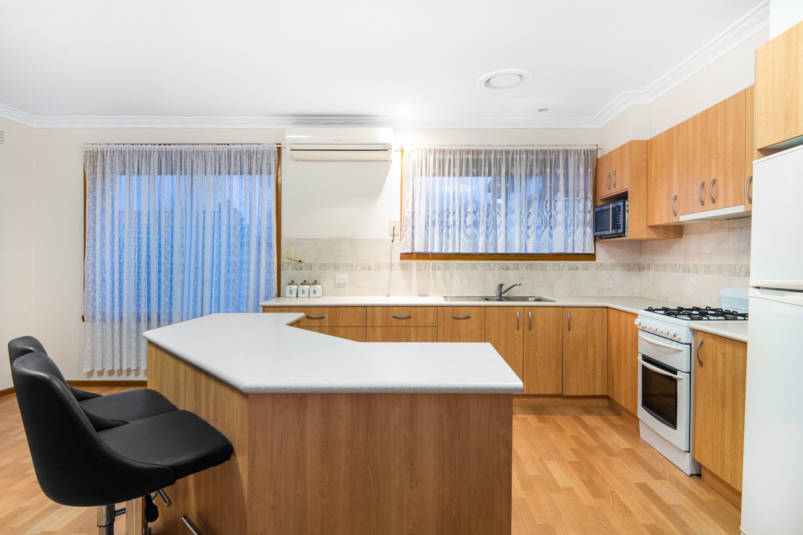 47 Chaucer Street, Hamlyn Heights, VIC 3215, Hamlyn Heights - Thumbnail 2