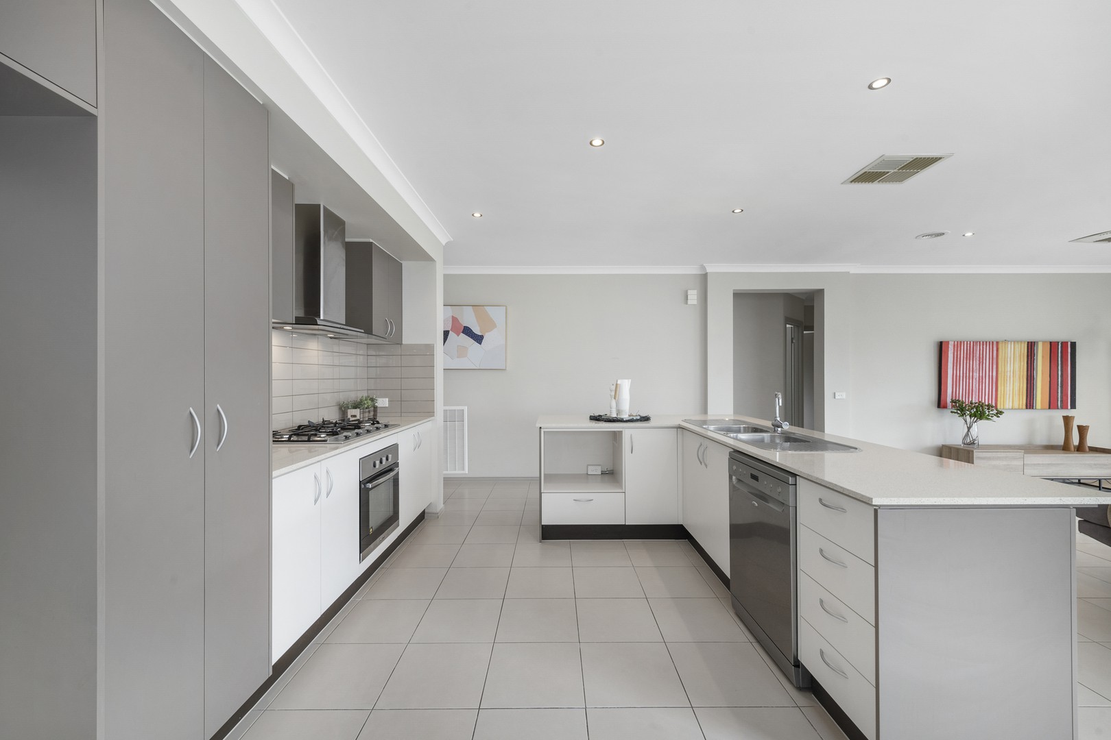 47 Daly CircuitCaroline Springs, VIC 3023, Caroline Springs - Thumbnail 5