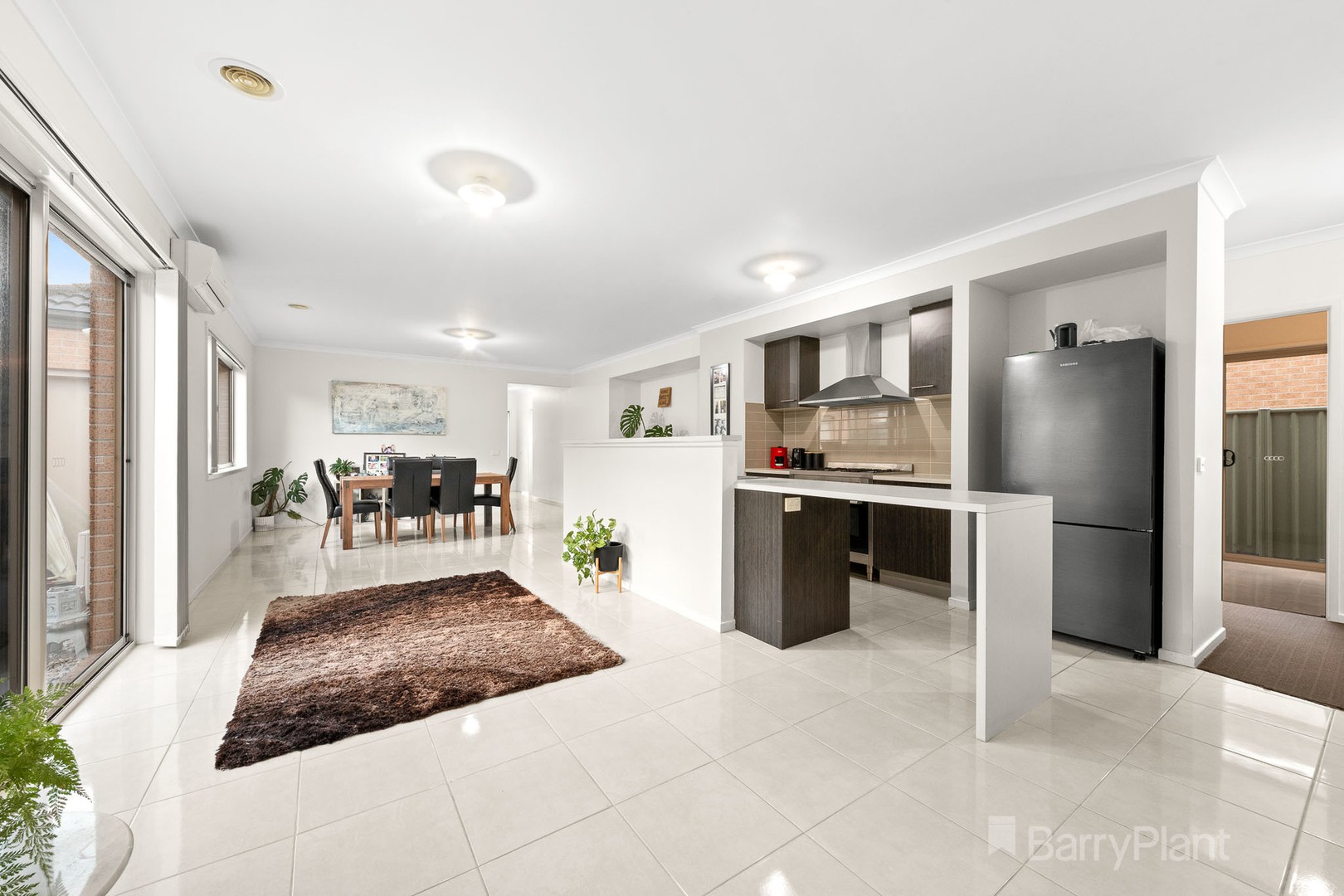 47 Edmund Street, Pakenham, VIC 3810, Pakenham - Thumbnail 3