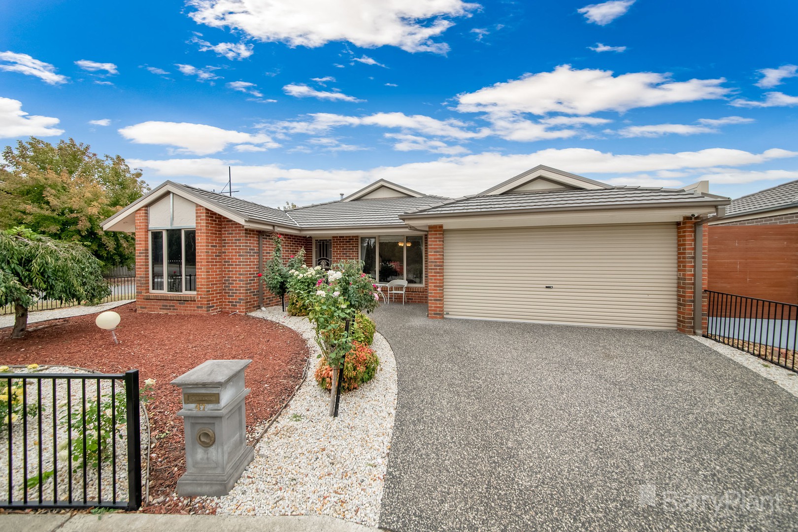 47 Fallingwater Drive, Pakenham, VIC 3810 - Thumbnail 1 - 12/11/2021