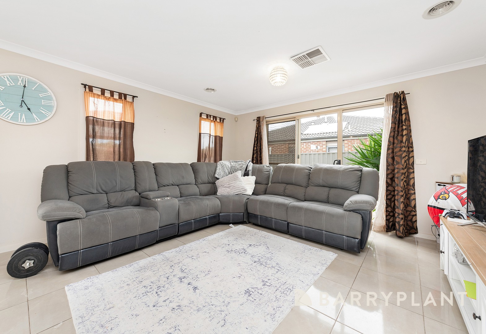47 Fisher Court, Werribee, VIC 3030, Werribee - Thumbnail 3