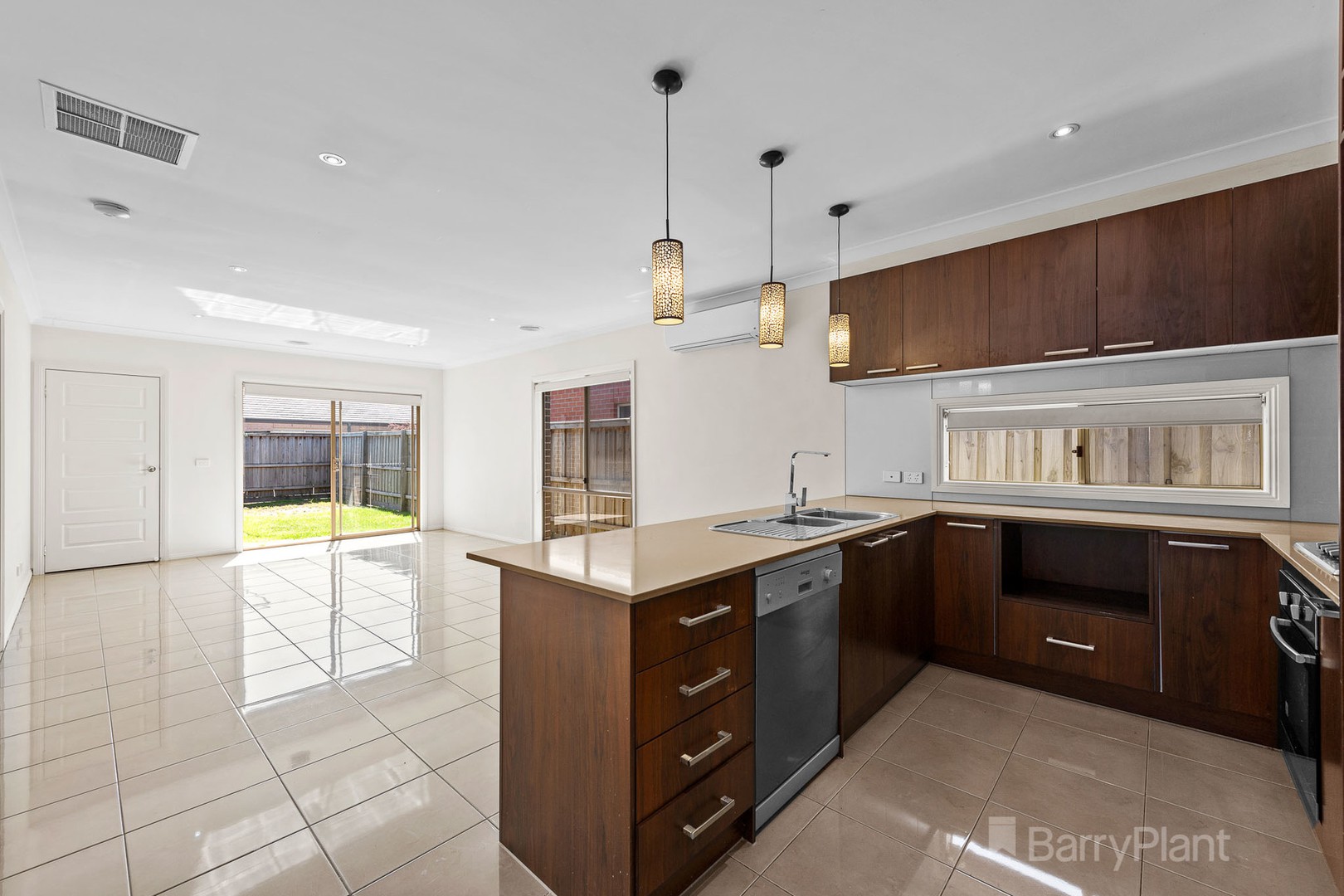 47 Frankland Street, Clyde North, VIC 3978, Clyde North - Thumbnail 4