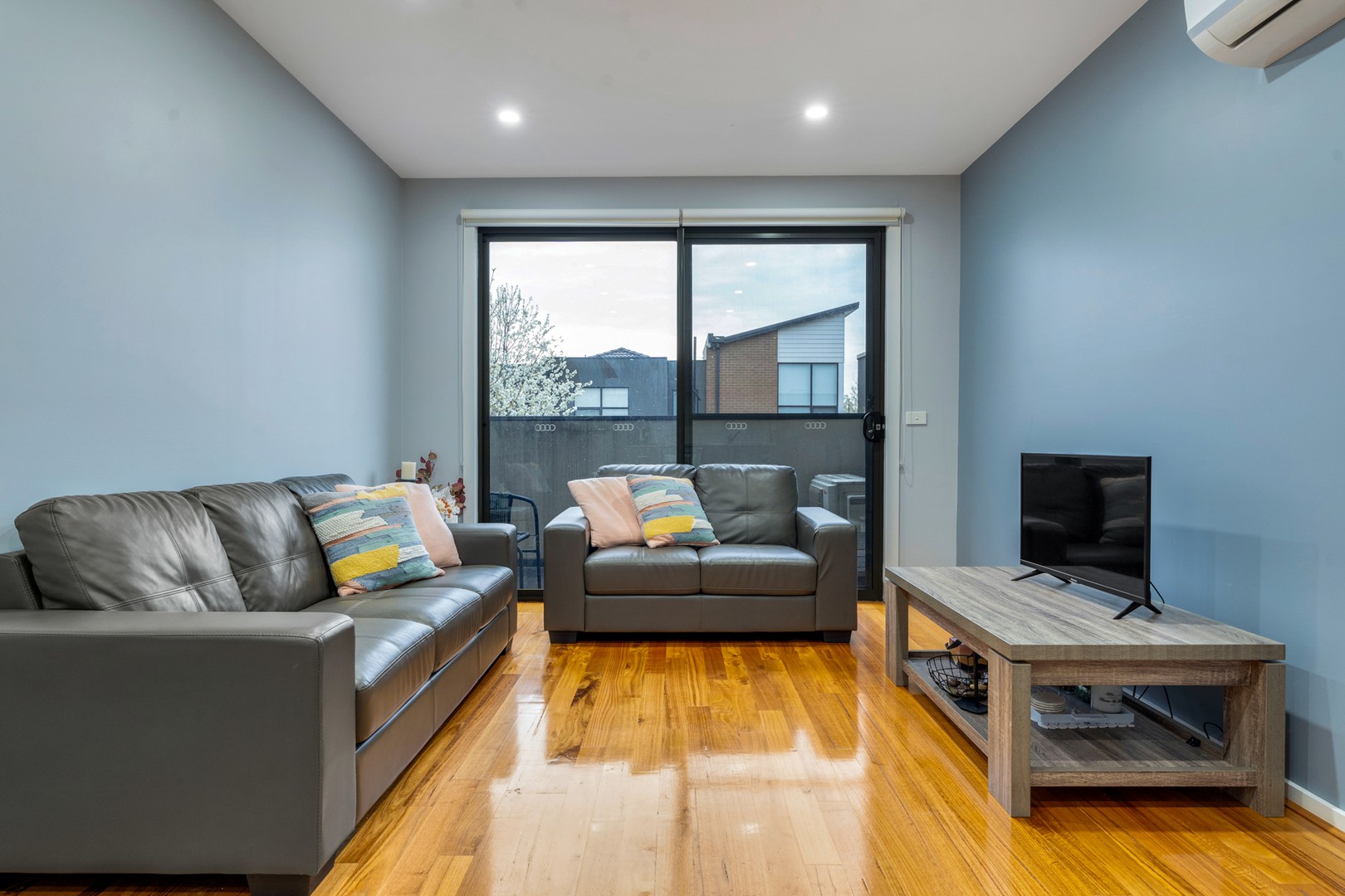 47 Furlong Street, Craigieburn, VIC 3064, Craigieburn - Thumbnail 5
