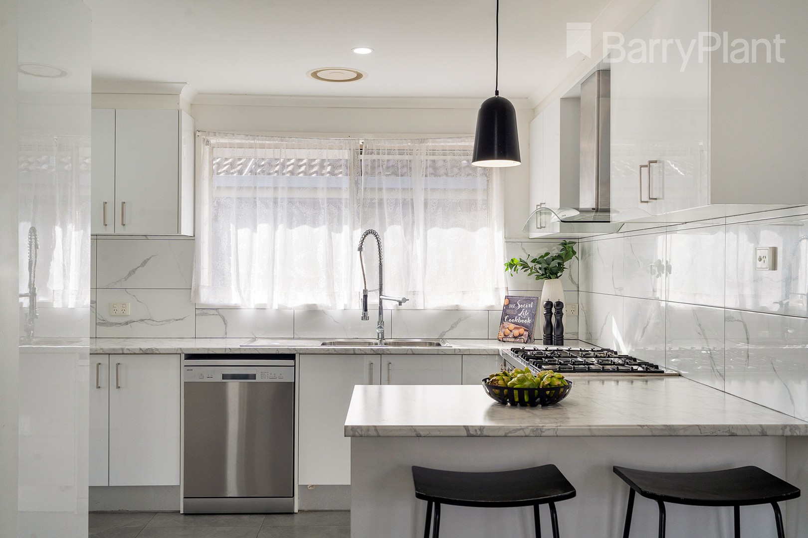 47 Gillingham Crescent, Craigieburn, VIC 3064, Craigieburn - Thumbnail 4