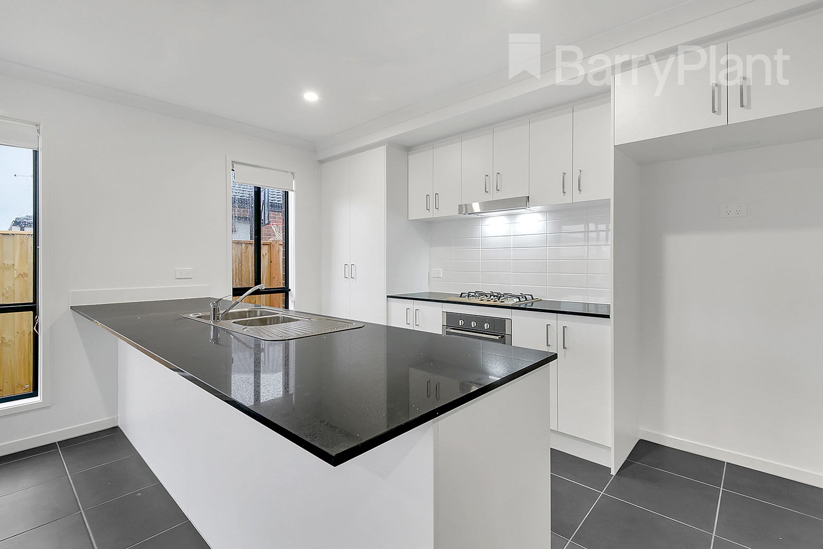 47 Heron Drive, Mickleham, VIC 3064, Mickleham - Thumbnail 2