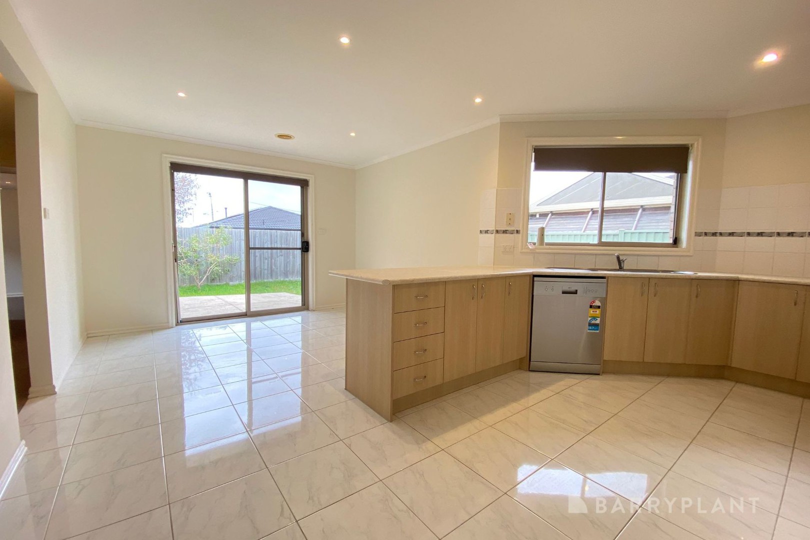 47 Jade Crescent, Wyndham Vale, VIC 3024, Wyndham Vale - Thumbnail 8